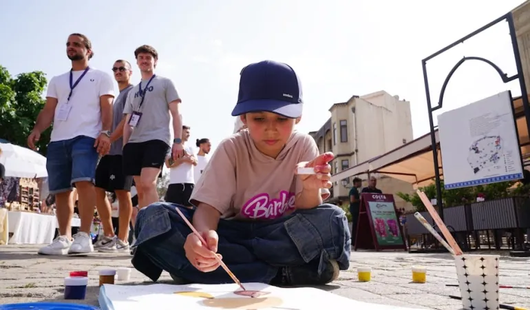 Arter8217in-8216Sanatla-Buyuyorum8217-Festivali-Cocuklari-Sanatla-Bulusturuyor-featured